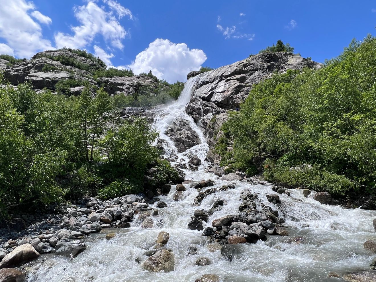 Алибекский водопад