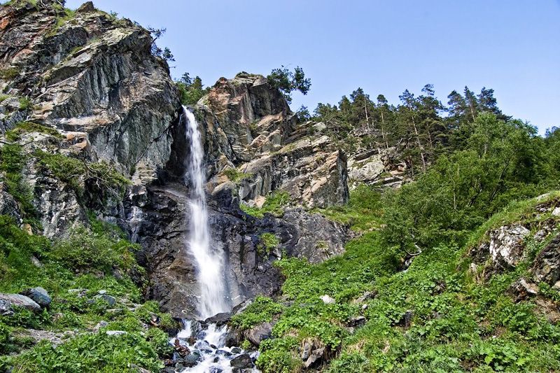 Баритовый водопад